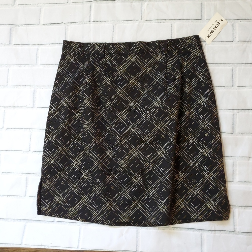 BGC Black Plus Size Skirt Silver Gold Pattern NWT